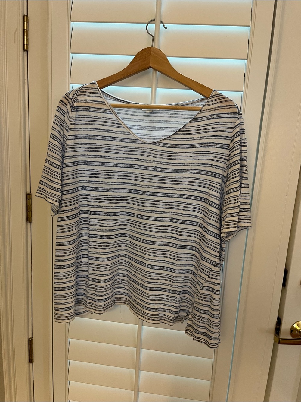 J. Jill White & Navy Striped V-Neck Short Sleeve Top
